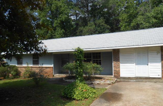 6381 Veracruse Dr, Morrow, GA 30260 photo 1