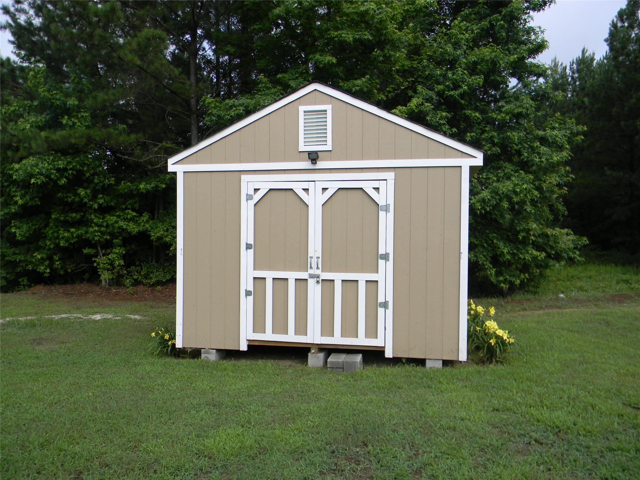 562 Mckenzie Rd, Milner, GA 30257 photo 4