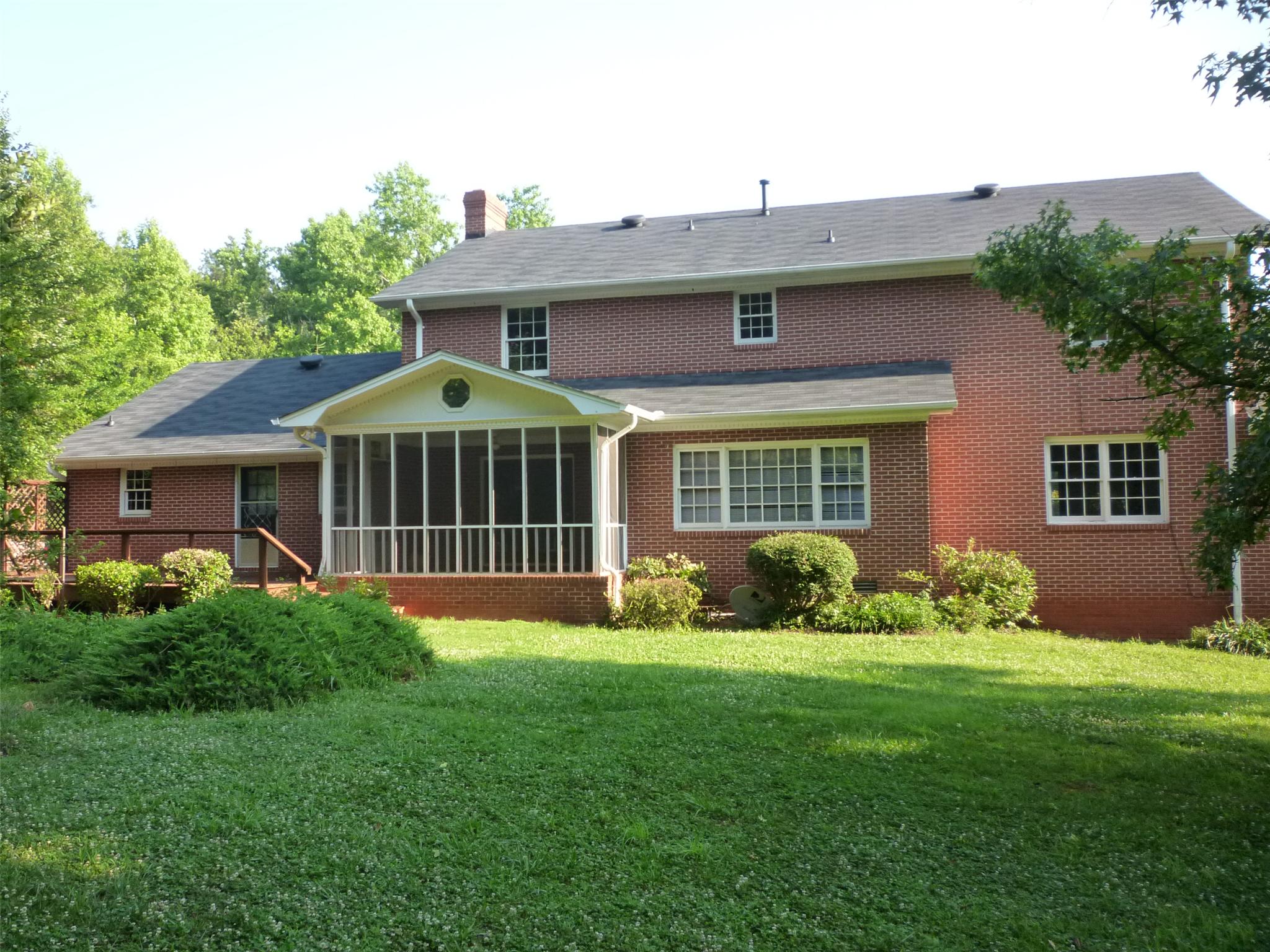 134 Magnolia Pl, Commerce, GA 30529 photo 4
