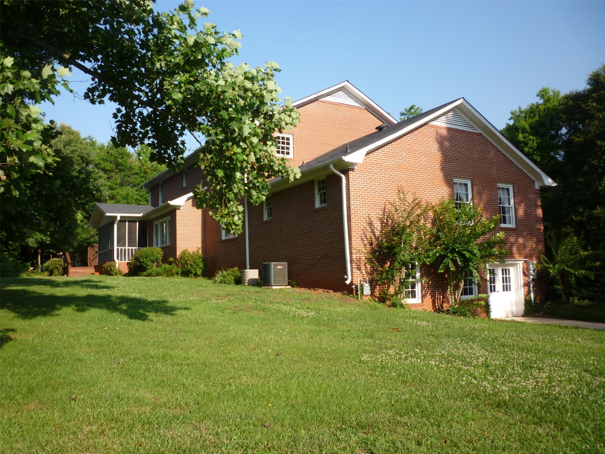 134 Magnolia Pl, Commerce, GA 30529 photo 3