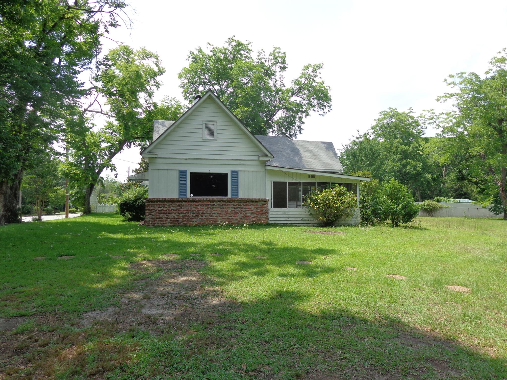 314 Singleton Ave, Sylvania, GA 30467 photo 2