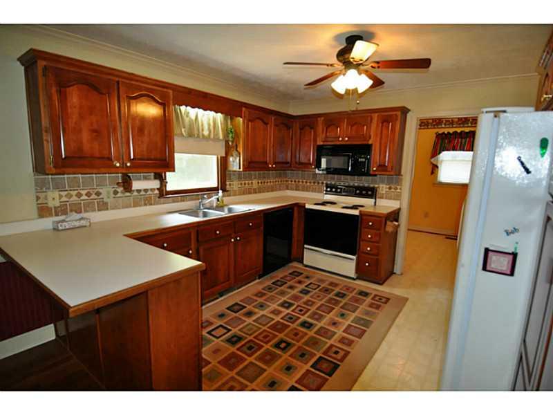 3934 Pointe N, Gainesville, GA 30506 photo 9