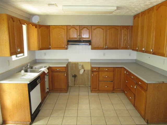 3126 Caliente Ln, Rex, GA 30273 photo 7