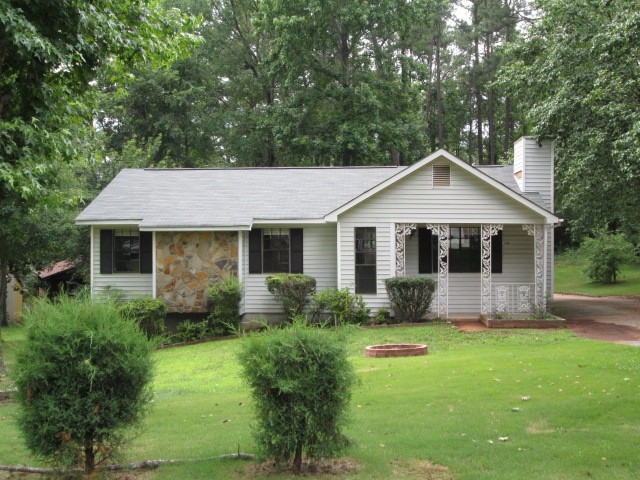 3126 Caliente Ln, Rex, GA 30273 photo 1