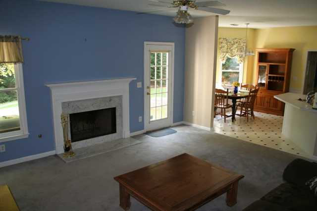 3285 Maple Terrace Dr, Suwanee, GA 30024 photo 3