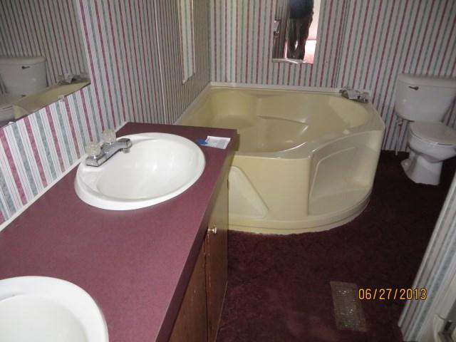 1446 N Hicks Rd, Toccoa, GA 30577 photo 4