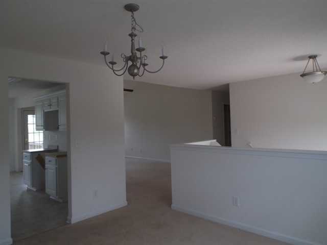 968 Haymon Dr, Winder, GA 30680 photo 4
