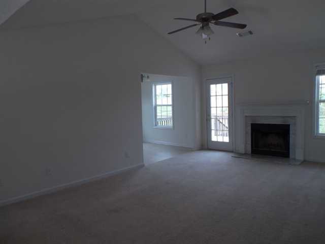 968 Haymon Dr, Winder, GA 30680 photo 5