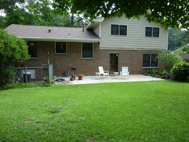 1661 Eldonlas Ct, Stone Mountain, GA 30087 photo 3