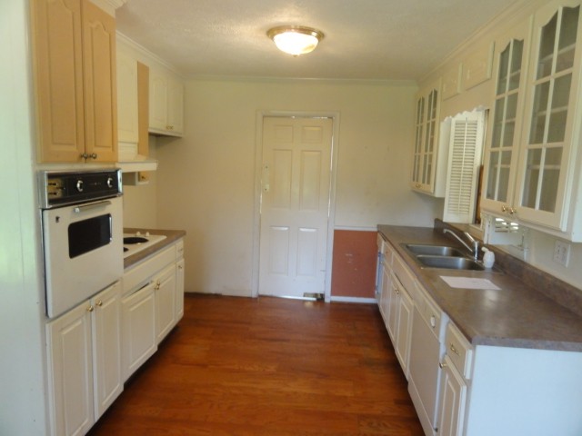205 Larcom Ln, Griffin, GA 30224 photo 4