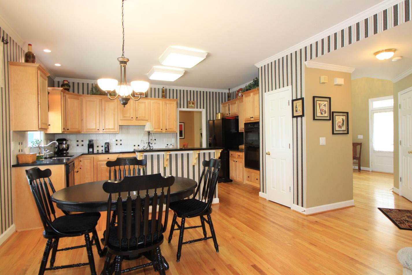 250 Devon Mill Ct, Alpharetta, GA 30005 photo 7