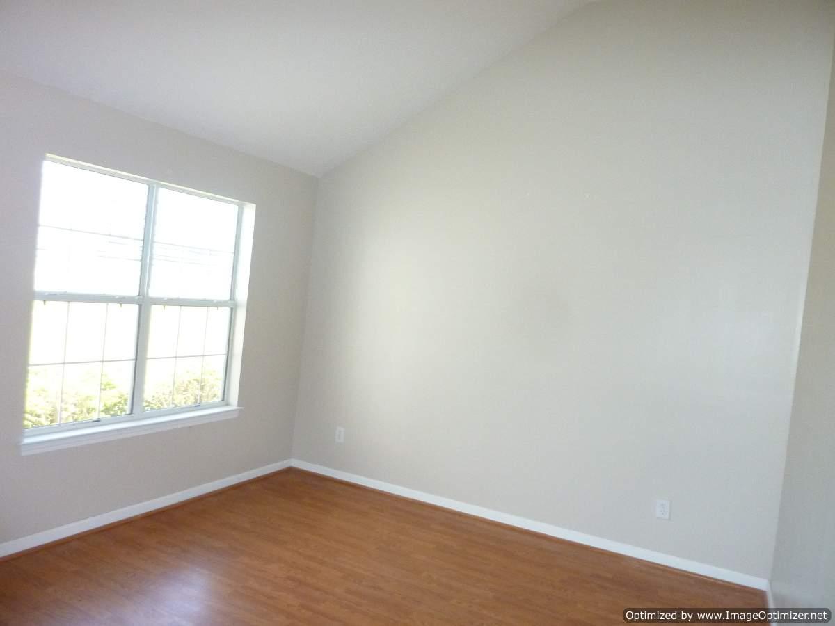 1018 Misty Meadows Ln, Hampton, GA 30228 photo 5