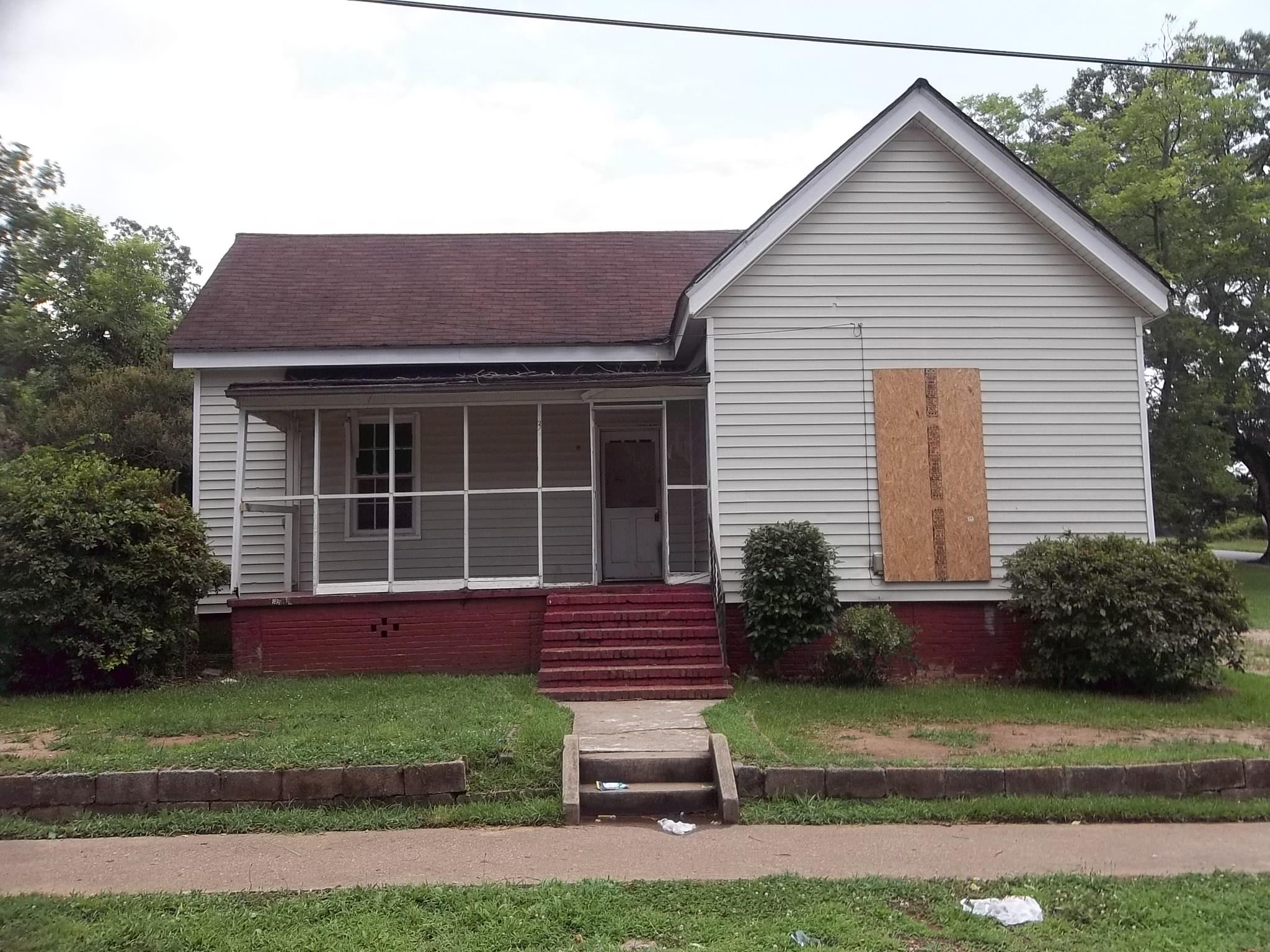 3 Barry Ave, Lagrange, GA 30241 photo 1