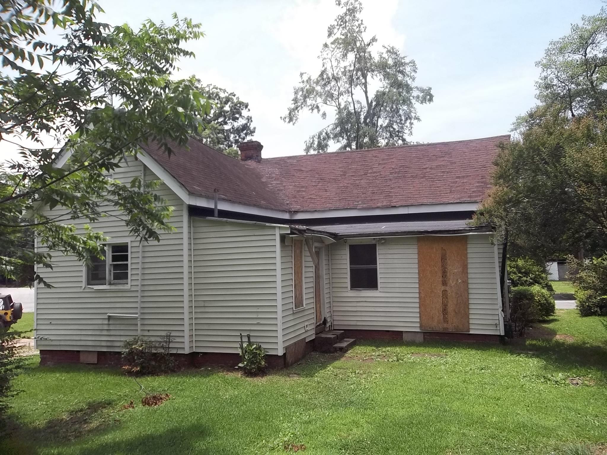 3 Barry Ave, Lagrange, GA 30241 photo 2