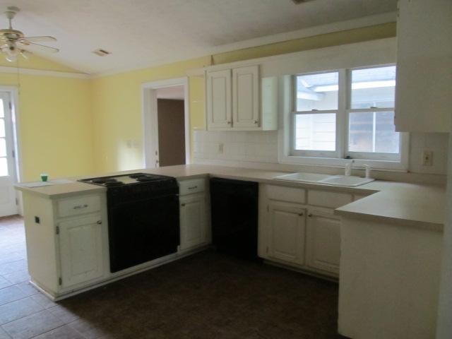 422 Grantham Dr, Cataula, GA 31804 photo 2