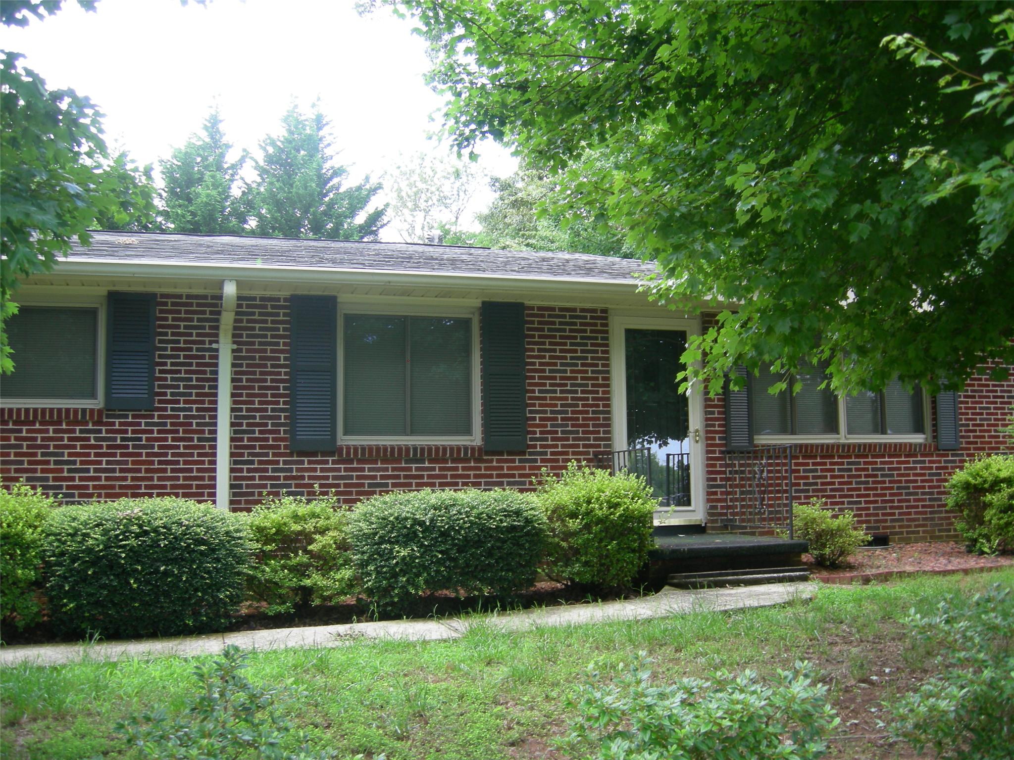 115 Cherokee Rd, Cornelia, GA 30531 photo 7