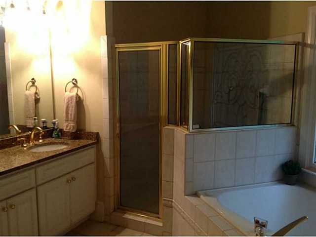 4017 Leprechan Way, Duluth, GA 30097 photo 16
