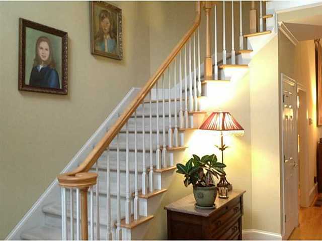 4017 Leprechan Way, Duluth, GA 30097 photo 2
