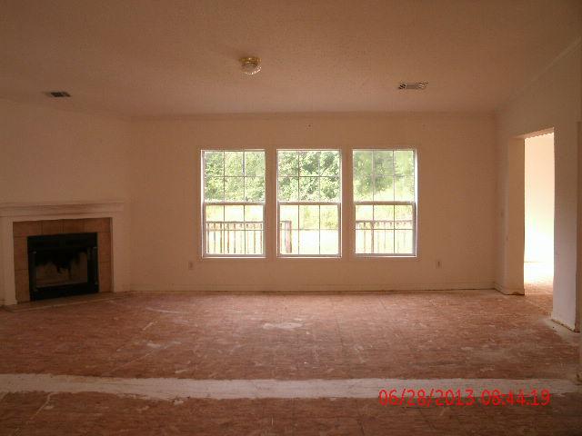 456 I B Howard Rd, Williamson, GA 30292 photo 3