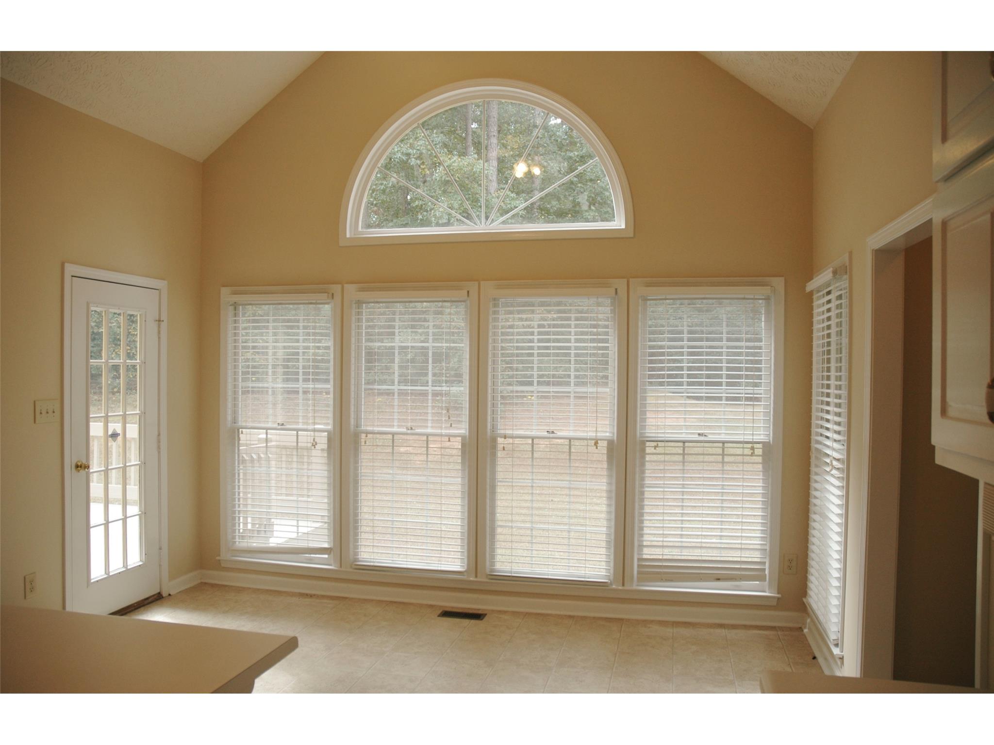 255 Weeping Willow Way, Tyrone, GA 30290 photo 9