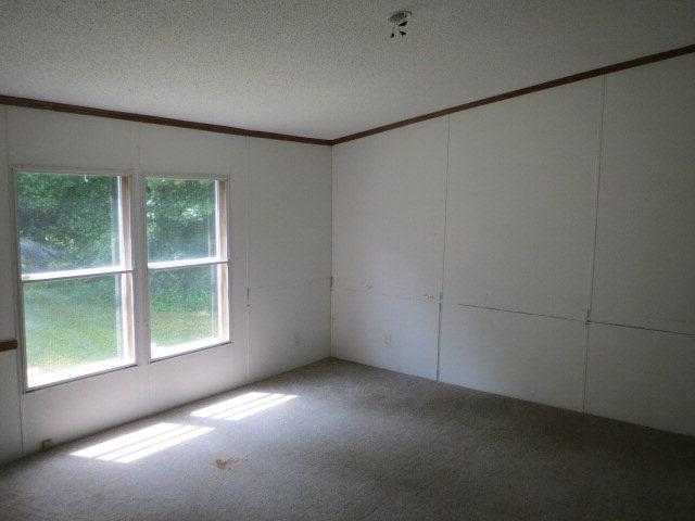 325 Kathleen Ct, Comer, GA 30629 photo 8