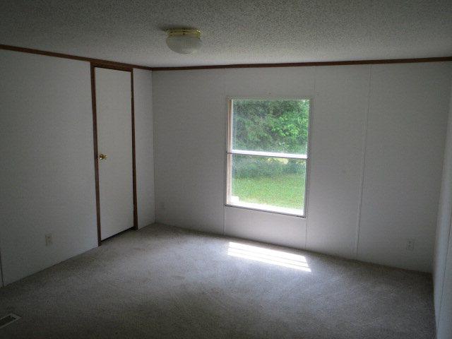 325 Kathleen Ct, Comer, GA 30629 photo 10