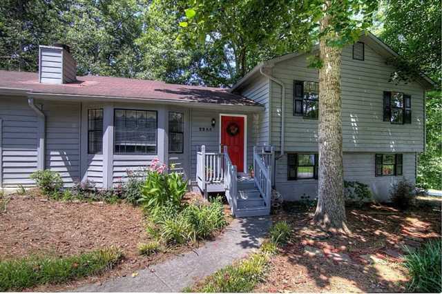 2255 Post Oak Dr, Duluth, GA 30097 photo 3