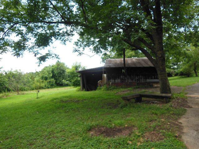 571 Yow Mill Rd, Toccoa, GA 30577 photo 3
