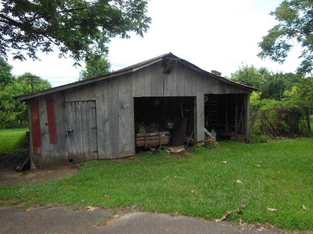 571 Yow Mill Rd, Toccoa, GA 30577 photo 2