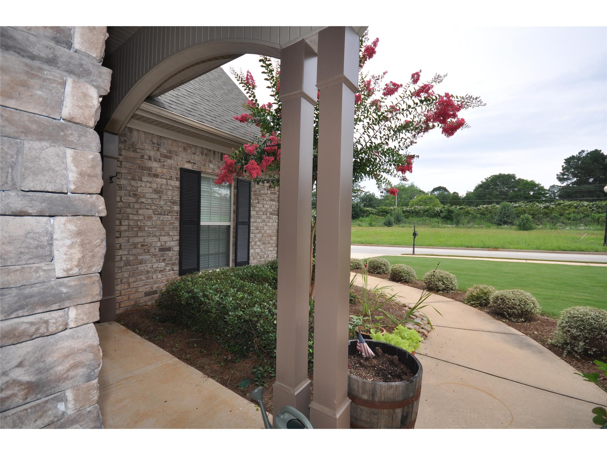 321 Relative Trl, Mcdonough, GA 30253 photo 3