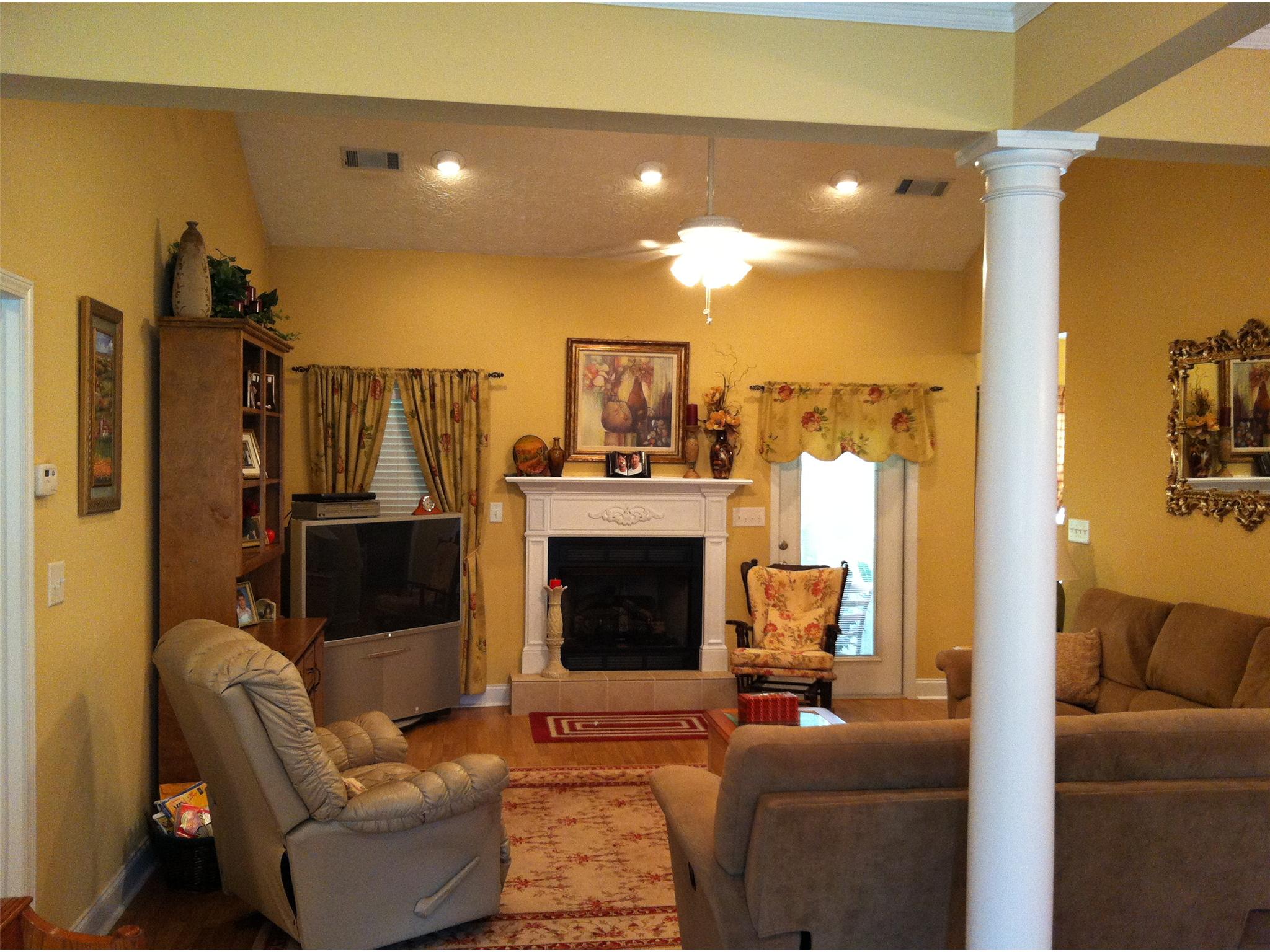 109 Copper Creek Dr, Lagrange, GA 30240 photo 2