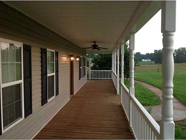 2640 Stone Dr, Comer, GA 30629 photo 3