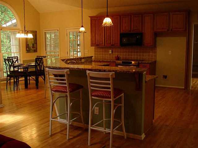 305 Saint Devon Xing, Duluth, GA 30097 photo 4