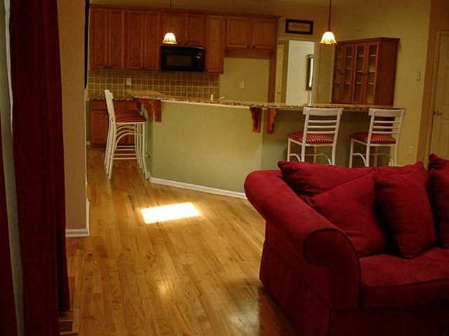 305 Saint Devon Xing, Duluth, GA 30097 photo 8