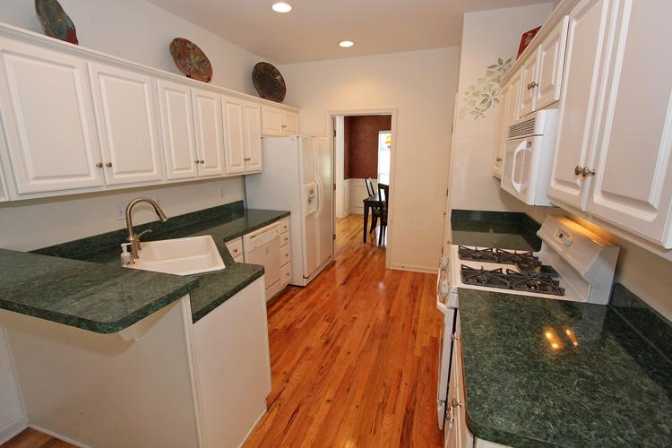 2395 Bretdale Rd, Duluth, GA 30096 photo 6