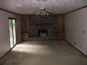 6150 Katherine Rd, Rex, GA 30273 photo 3