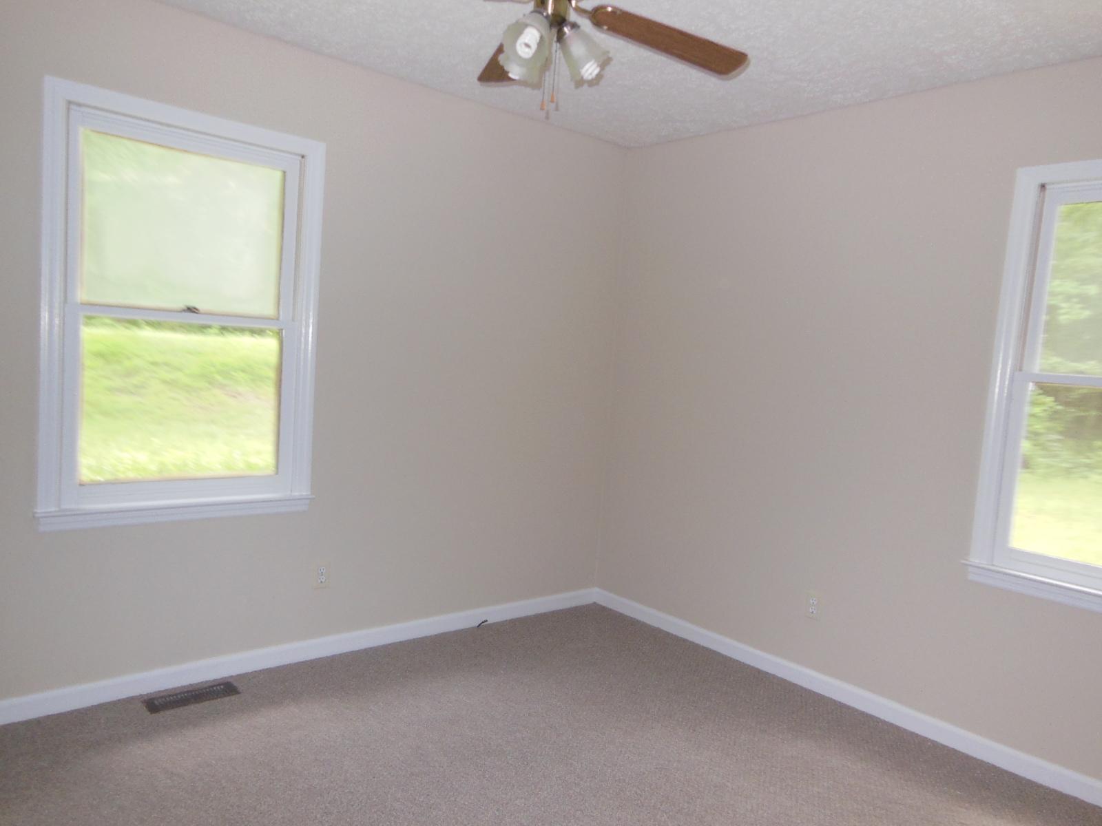 211 Nancy Dr, Toccoa, GA 30577 photo 10
