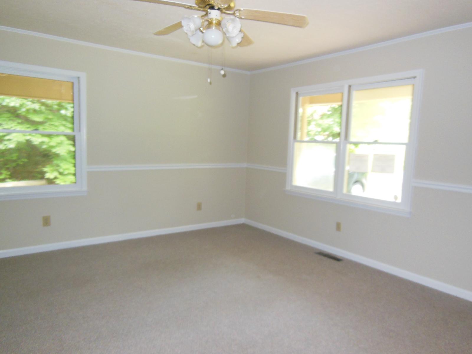 211 Nancy Dr, Toccoa, GA 30577 photo 14