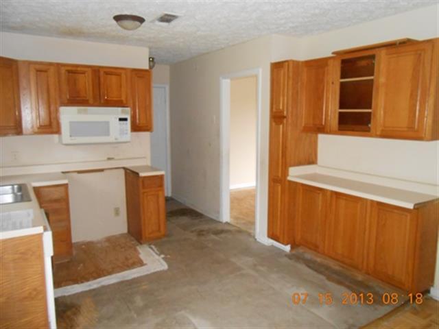 4792 Pine Valley Dr, Macon, GA 31210 photo 5