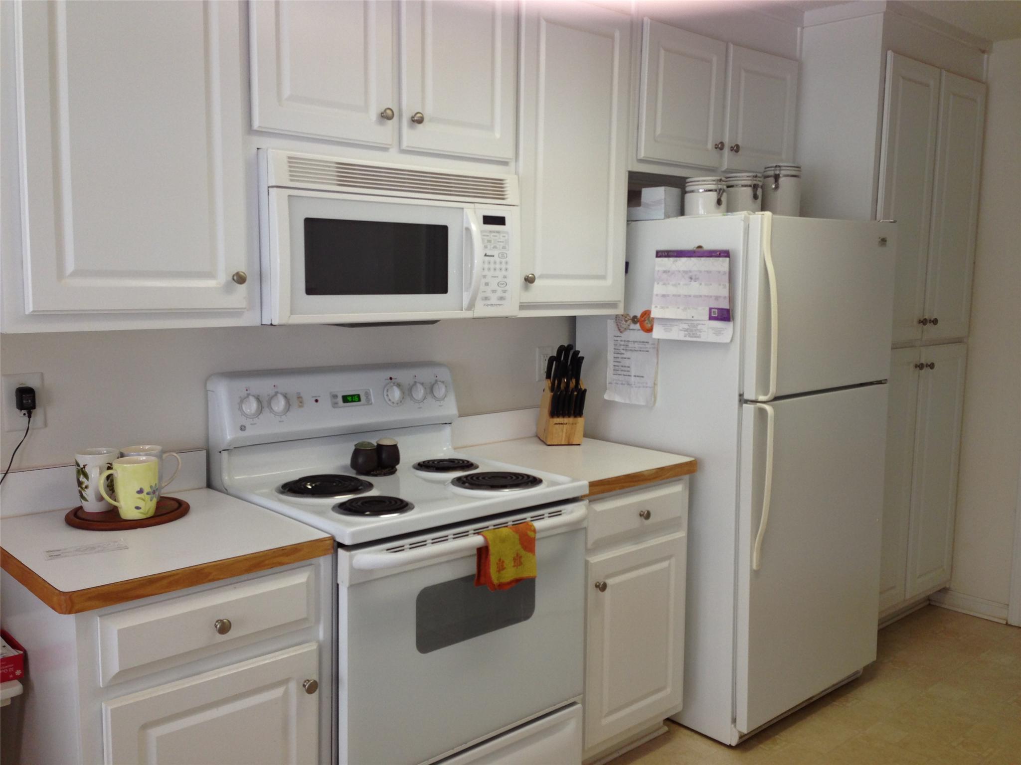2009 Emerald Pointe Dr, Winder, GA 30680 photo 5