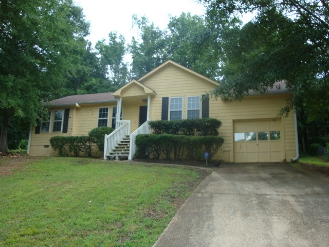 6820 Silver Maple Dr, Rex, GA 30273 photo 1