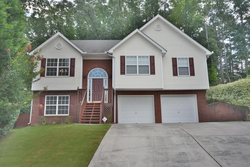 3952 Express Dr, Buford, GA 30519 photo 1