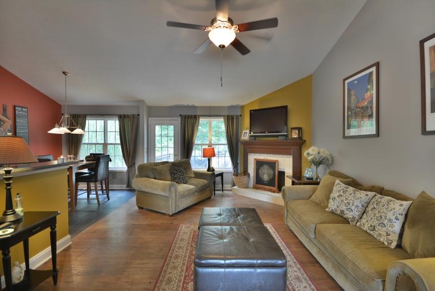 3952 Express Dr, Buford, GA 30519 photo 3