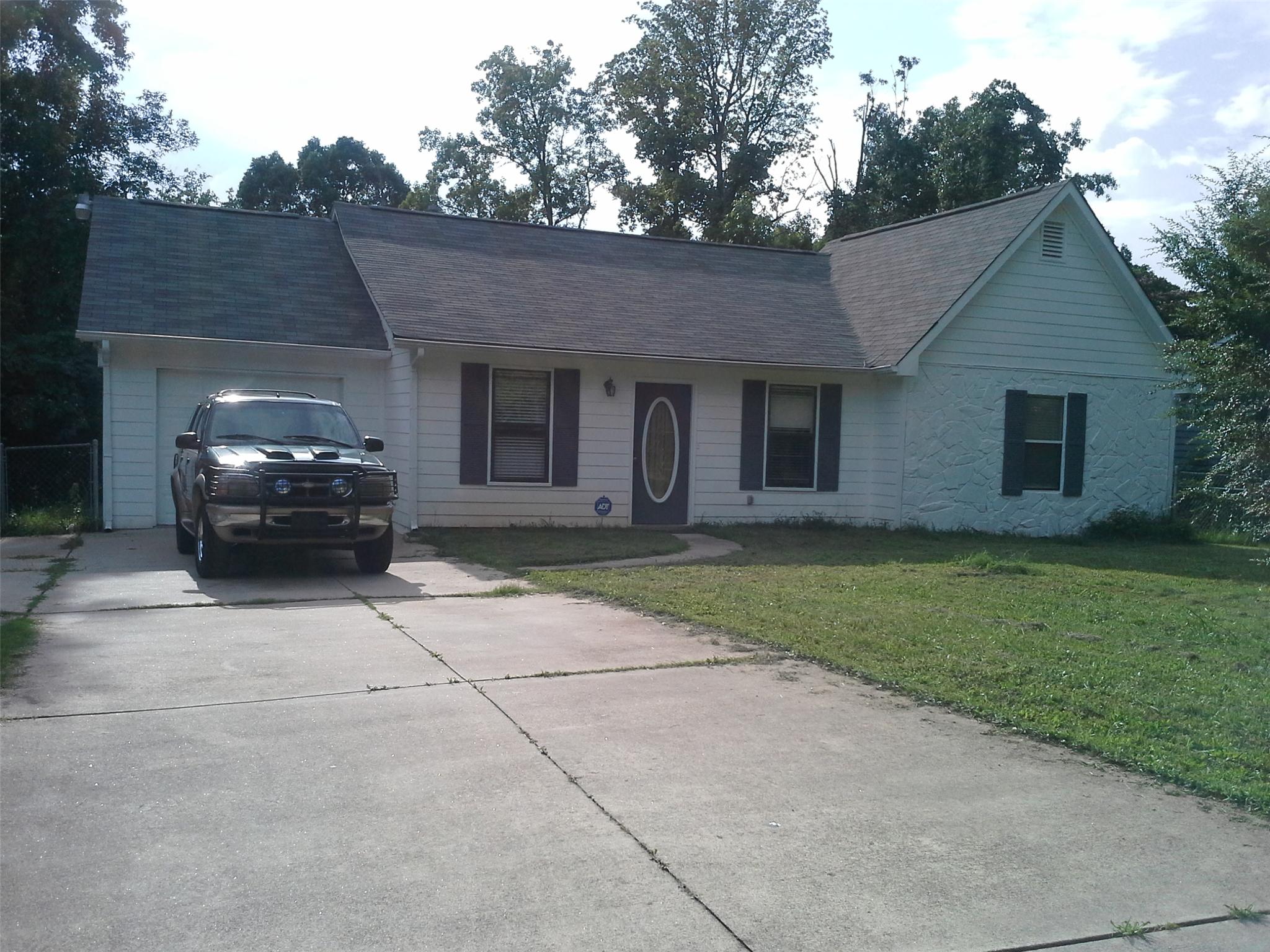 11011 Highridge Ct, Hampton, GA 30228 photo 1