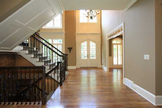 680 Glenover Dr, Alpharetta, GA 30004 photo 2
