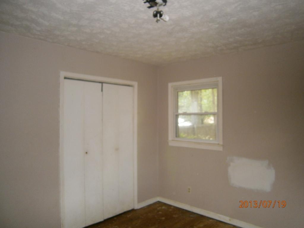 1210 Helen St, Morrow, GA 30260 photo 5