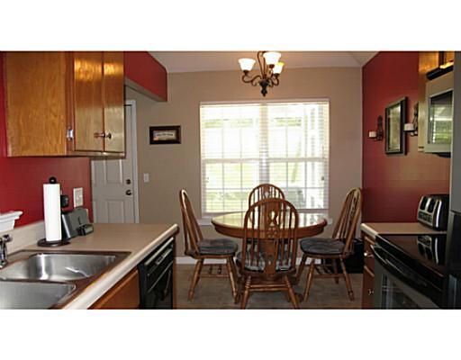 228 Silver Brook Cir, Pooler, GA 31322 photo 8