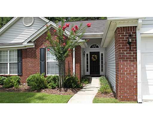 228 Silver Brook Cir, Pooler, GA 31322 photo 2