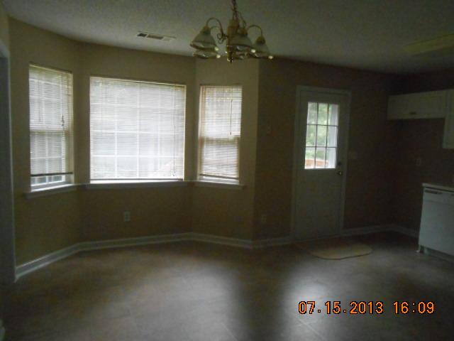 146 Warner Rd, Barnesville, GA 30204 photo 5