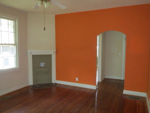 137 4th St, Monroe, GA 30655 photo 4